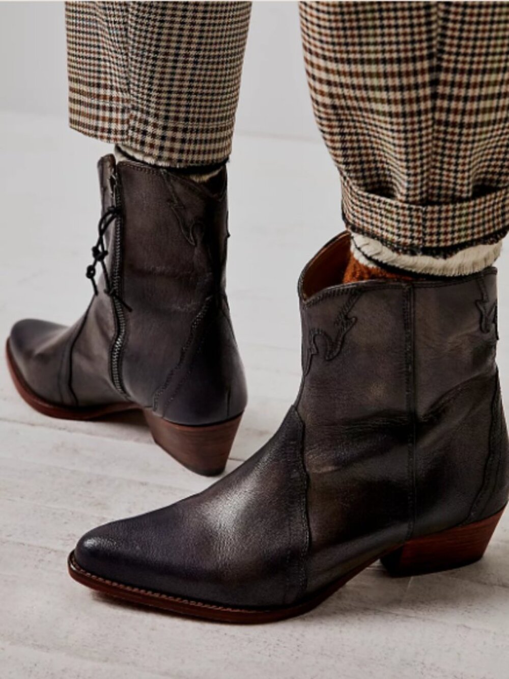 🌹EUC! Free People New Frontier Western Leather Boots in "Carbon"